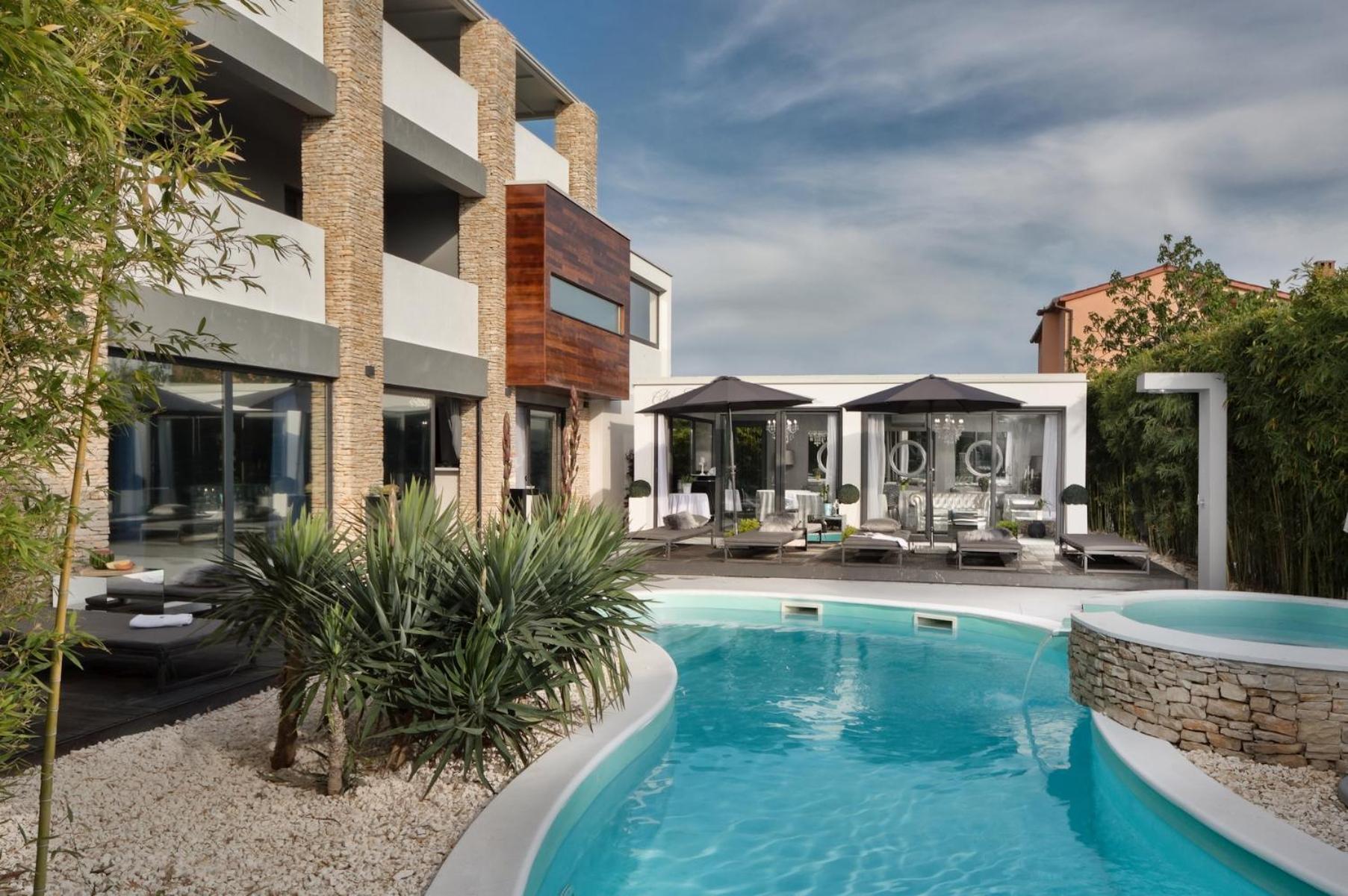 Boutique Hotel Chevalier By Bura Hotels - Adults Only Medulin Buitenkant foto
